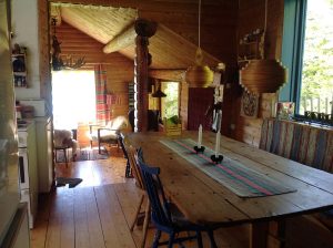 Matbordet ner mot storstugan/The dining table and the living room. Matbordet ner mot storstugan/The dining table and the living room.